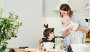 How to feed your family during postpartum. Keep everyone healthy despite being totally exhausted! Tips and tricks to easy, healthy meals that don't take a lot of time and effort.