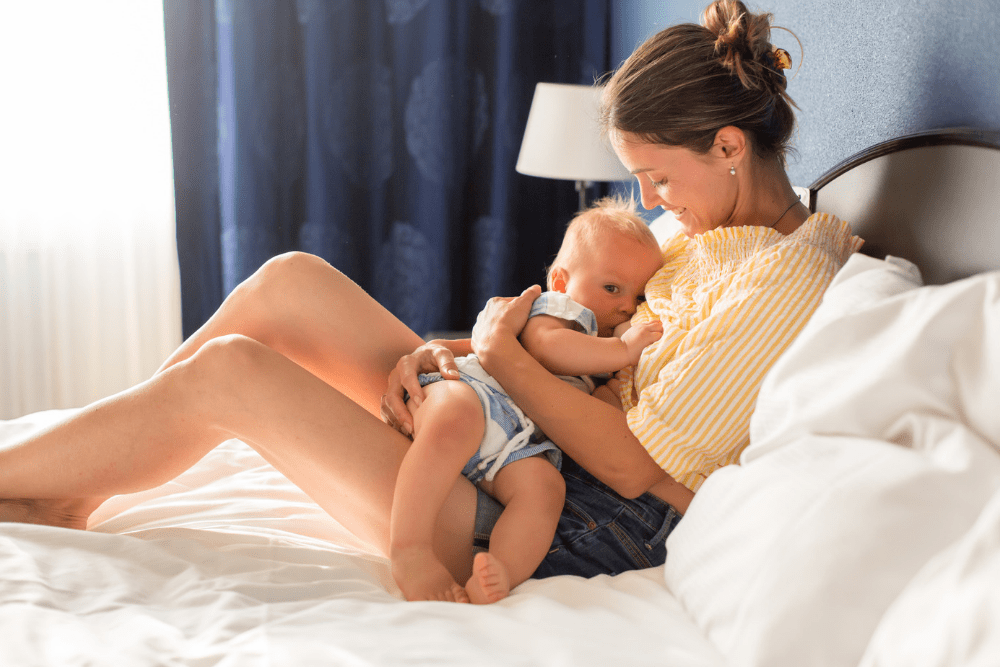 Reasons why i love breastfeeding.
